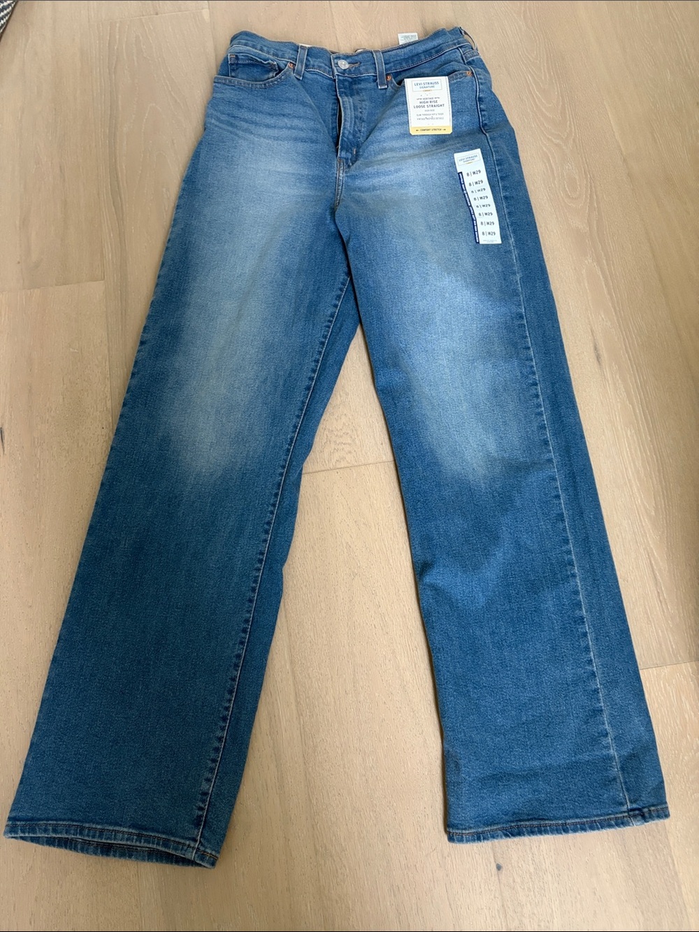 Signature by Levi Strauss Women's Wide-Leg Jeans in Medium Blue Wash